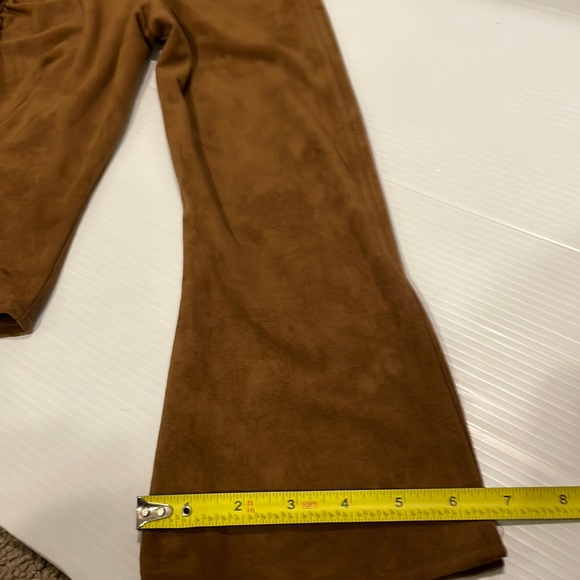 F.L.Malik Women’s Brown L/S Suede Stretch Button Up w/Collar Bell Sleeves Top S - Picture 11 of 16